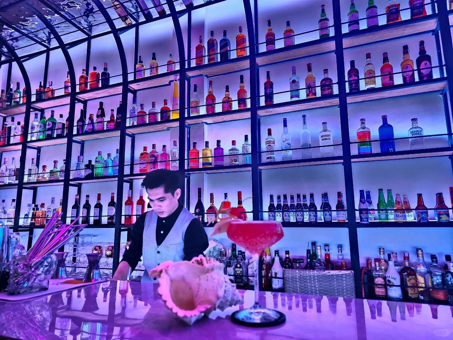 Clark/Angel City-Pisces Restaurant and Bar in Bohol, Philippines, the bartender is very handsome
