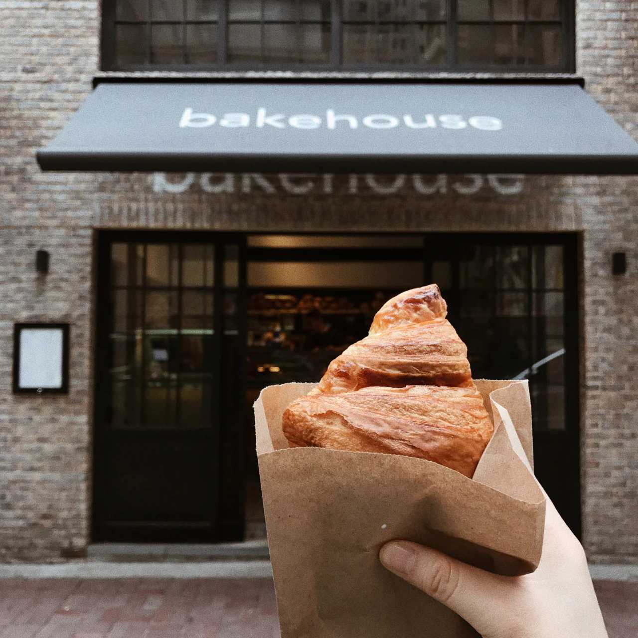 Hong kong-Hong Kong Bakehouse,?the best egg tarts and croissants, produced by the chef of Four Seasons Hotel