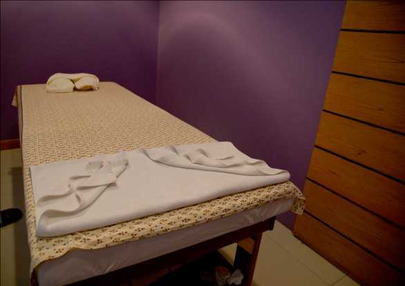 Hua Hin-Hua Hin, Thailand - White sand Massage and spa - Affordable and clean massage shop in Hua Hin city