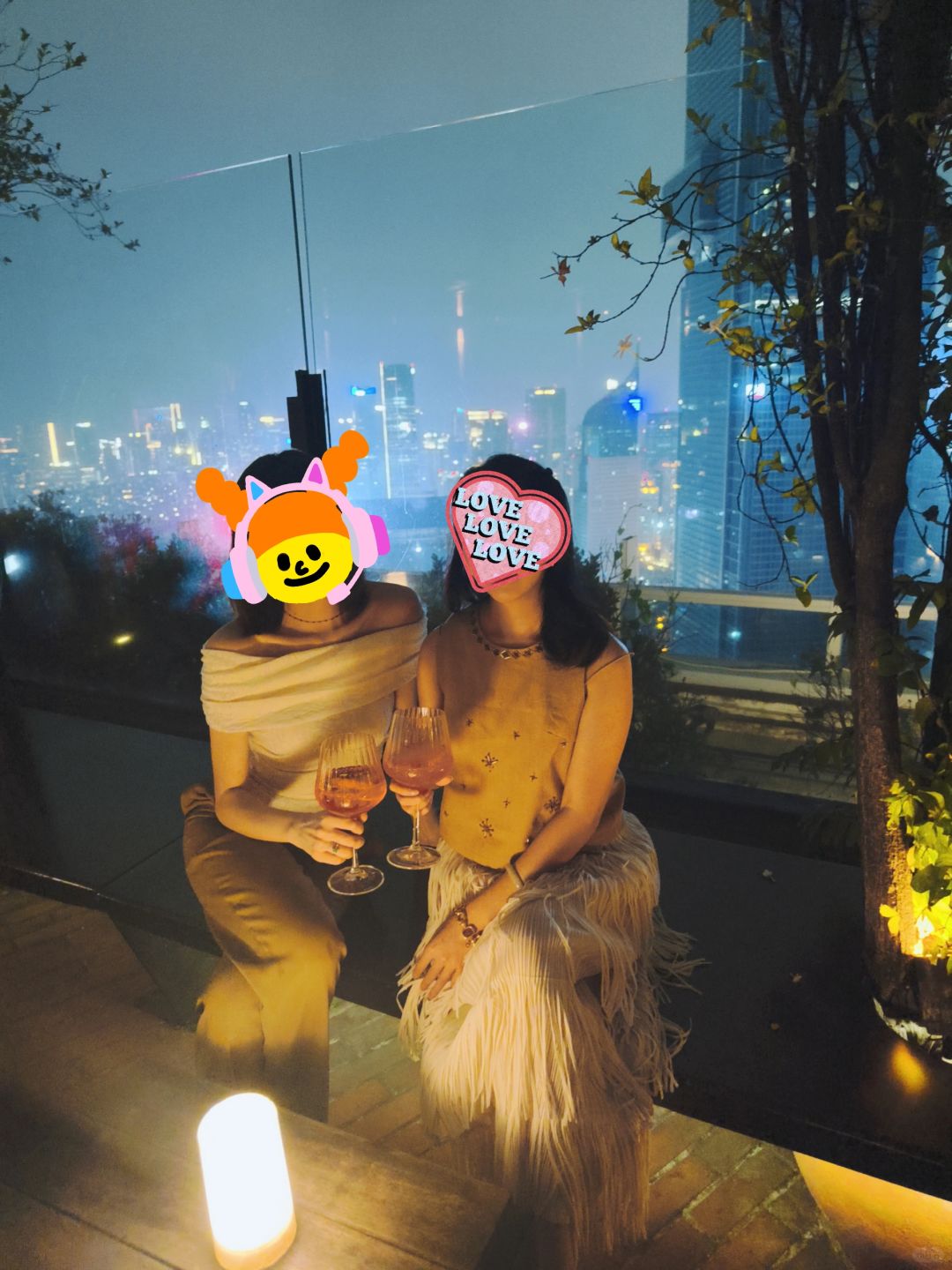 Jakarta-Drink and dance at Phoenix and Skype bars in Jakarta. Indonesia's nightlife is also colorful