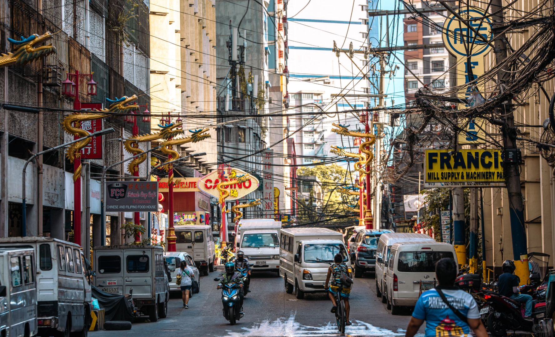Manila/Luzon-Visiting Chinatown in Manila, Philippines. Noisy, messy, lively, crowded. Very lively