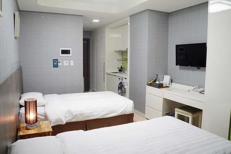 Seoul-Enjoy the convenience of home at EVER 8 Serviced Apartment Hotel in Ewha Sinchon, Seoul