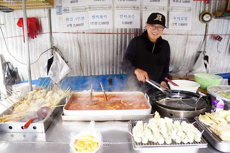 Seoul-SR Hotel Magok. A designer hotel near Gimpo Airport with large space and low price