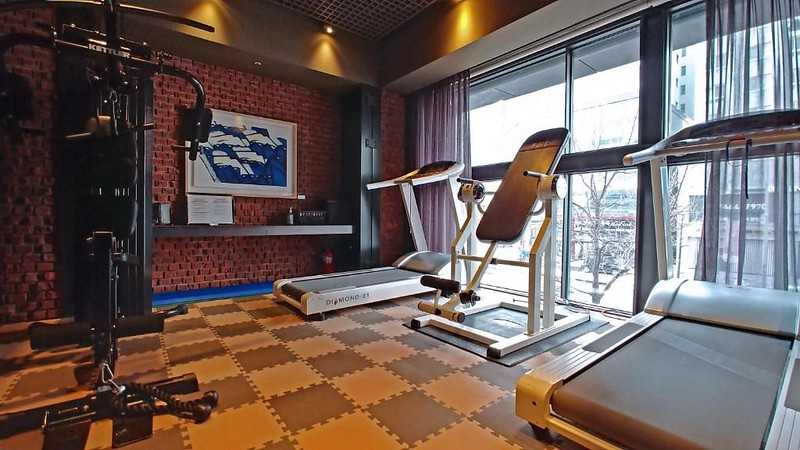 Seoul-SR Hotel Magok. A designer hotel near Gimpo Airport with large space and low price