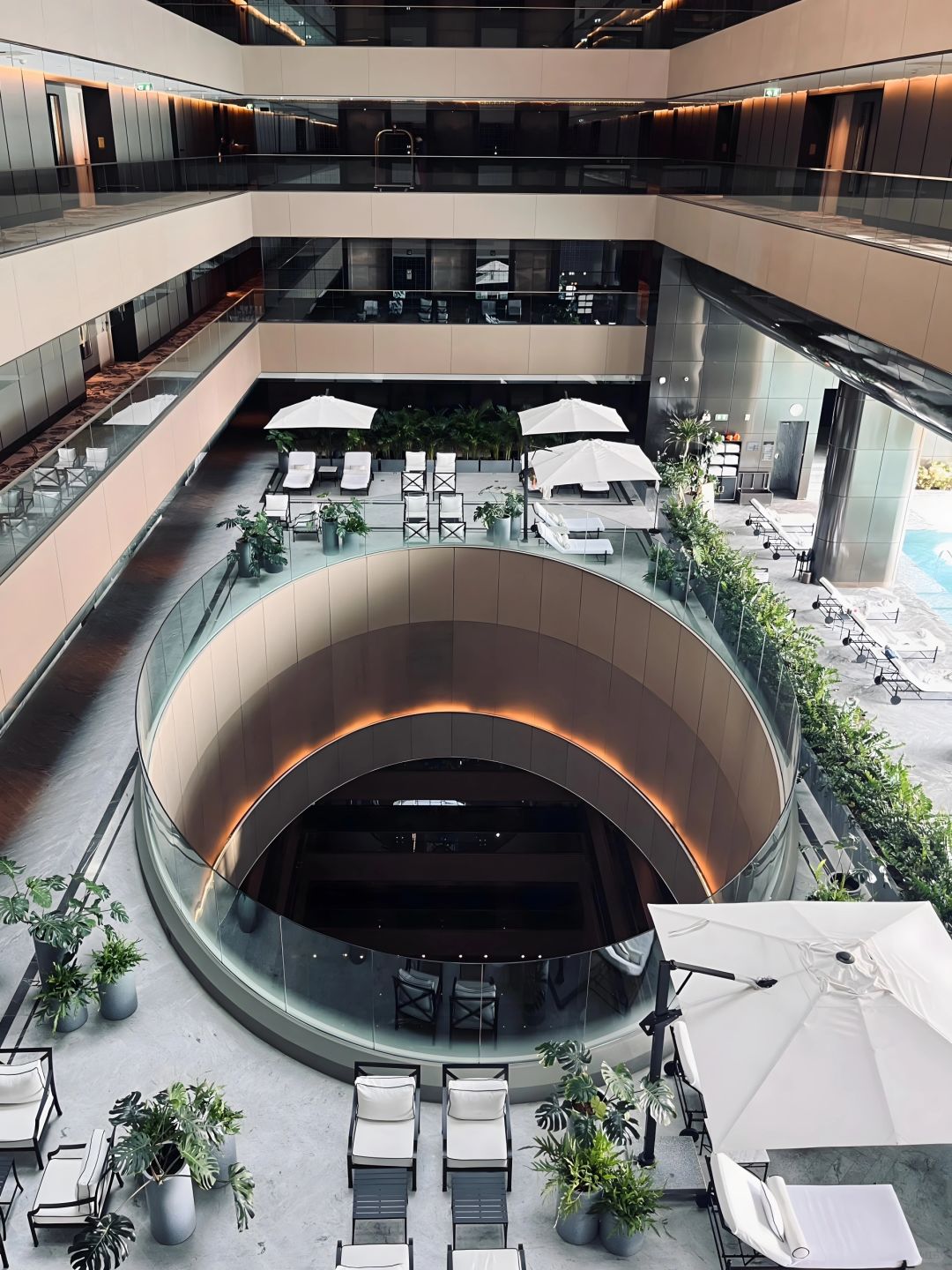 Bangkok-The Sintong Kempinski Hotel ?Bangkok is close to the Erawan Shrine and Paragon Mall