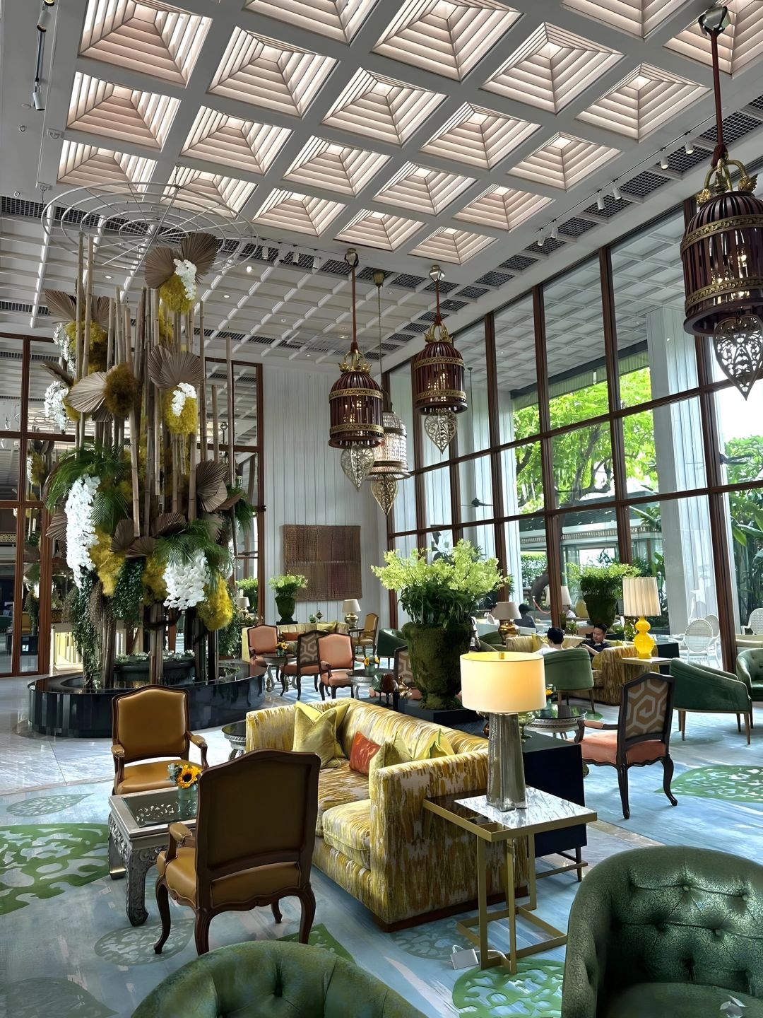Bangkok-The Sintong Kempinski Hotel ?Bangkok is close to the Erawan Shrine and Paragon Mall