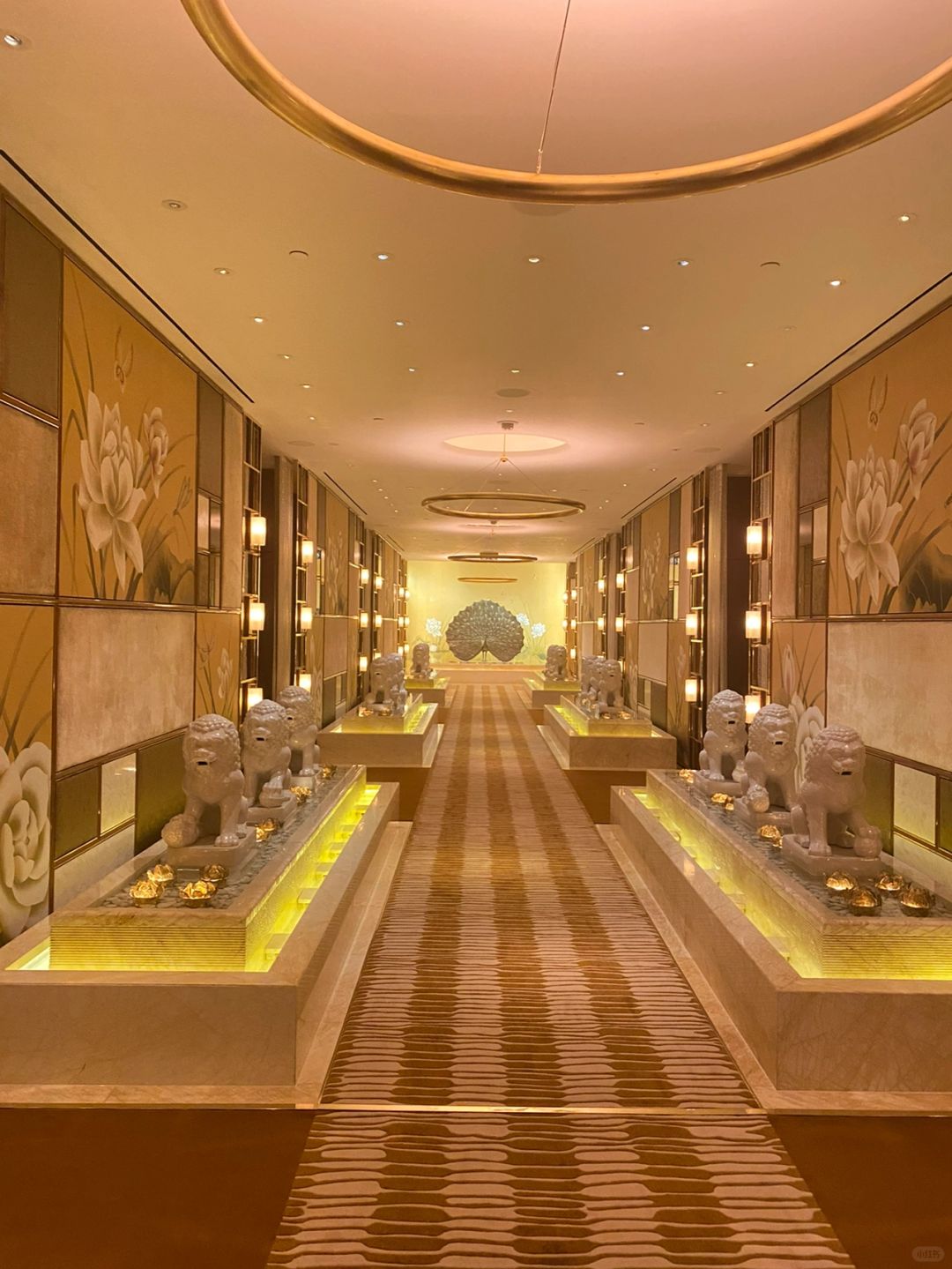 Macao-Macau Wynn Palace sauna bath and SPA massage,? warm lights make people drowsy