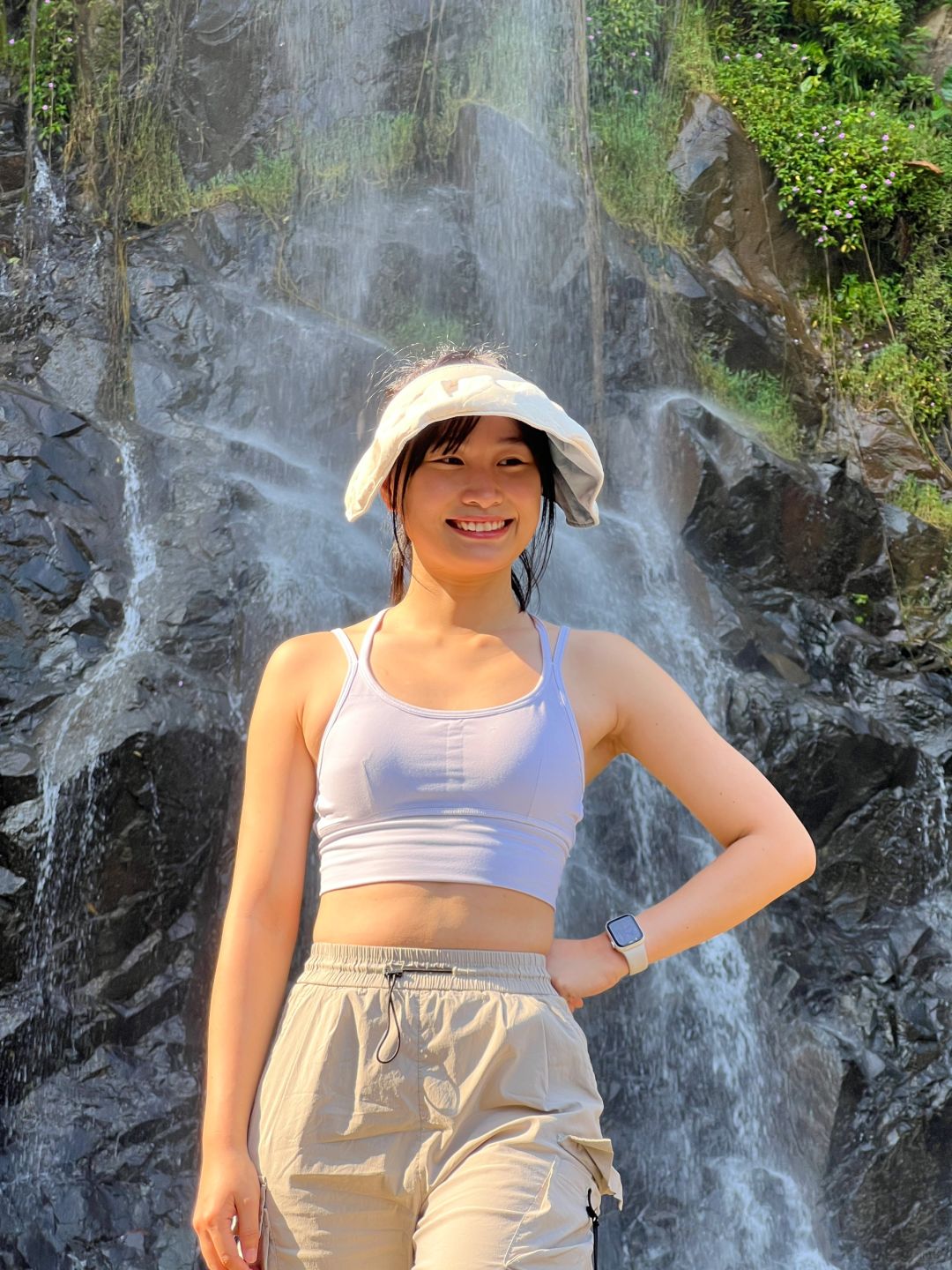 Jakarta-Bukit Daolong Bidadari Waterfall, Jakarta, the largest waterfall in Bogor Sentul area