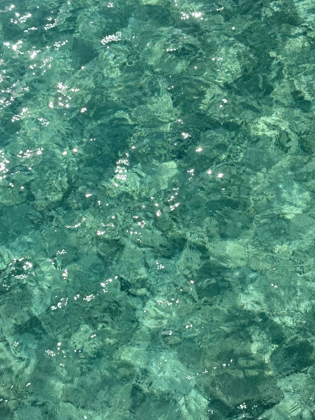 Okinawa-Okinawa Nagannu Island, it is highly recommended to arrange a day here to relax and have fun