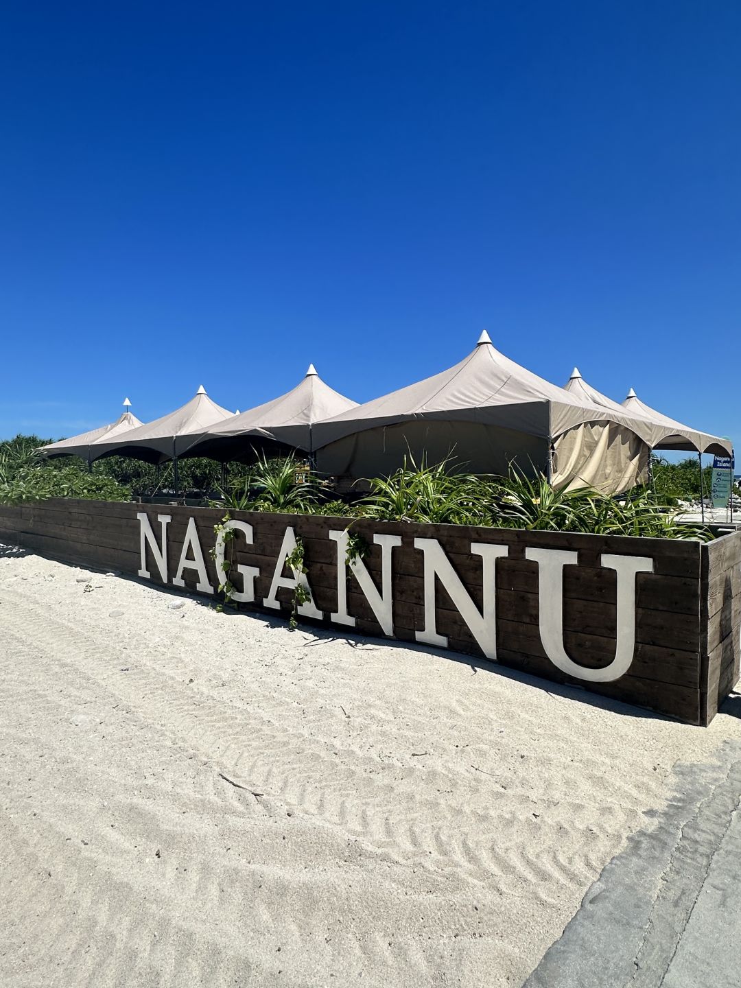 Okinawa-Okinawa Nagannu Island, it is highly recommended to arrange a day here to relax and have fun