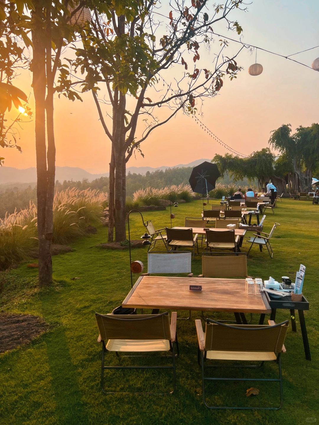 Chiang Mai-Chiang Mai Lu Tian BBQ Restaurant, On The Rock At NamPhrae - On The Rock Read more at