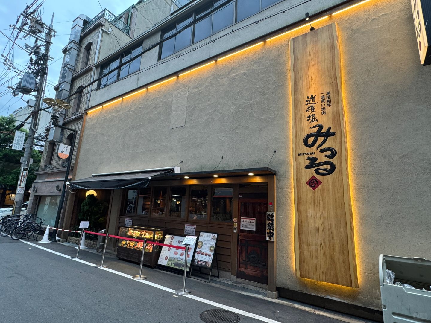 Osaka-One-day trip to Osaka. ☀️Visit the castle tower, Tsutenkaku, and Shinsaibashi Glico sign