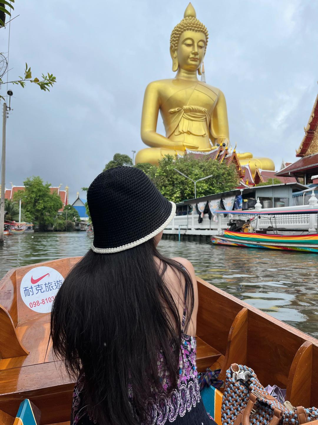Bangkok-Bangkok Reclining Buddha Temple, Siam Center, Chulalongkorn Food Street, Maeklong Railway Market Travel Guide