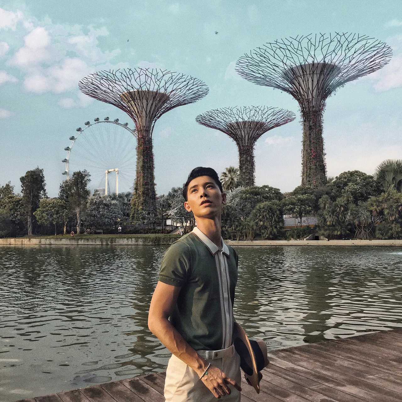 Singapore-Visit Gardens? by the Bay in Singapore and learn where to take great photos