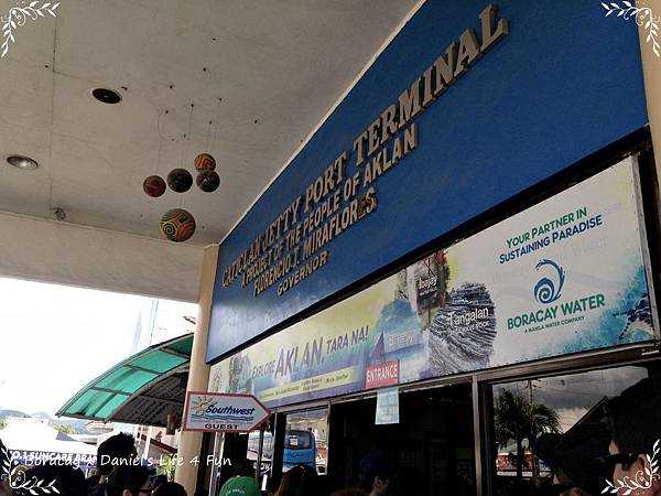 Boracay-Three-day trip to Boracay Island, local staff team building teaches you how to play