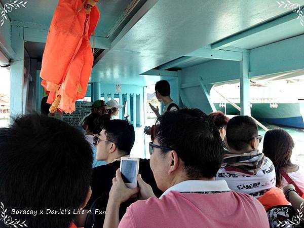 Boracay-Three-day trip to Boracay Island, local staff team building teaches you how to play