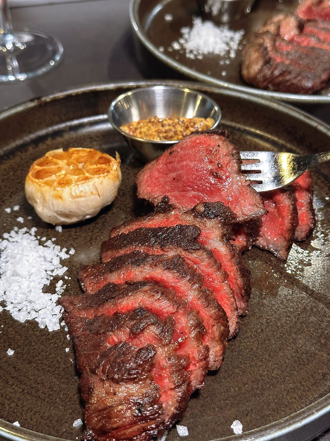 Singapore-Singapore 2nd Cut Grilled Steakhouse,? taste steak, ?red wine and cheese bread