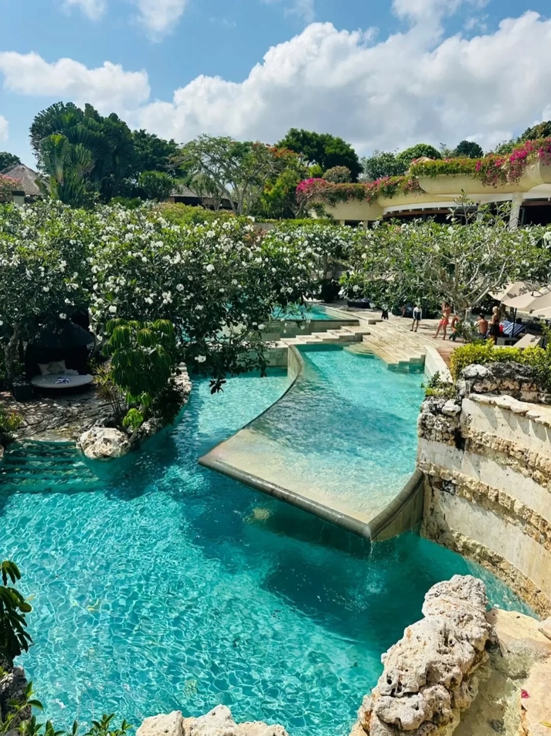 Bali-Ayana Hotel Bali, ?‍❤‍?‍?experience the Instagram-famous H2O pool and floating breakfast