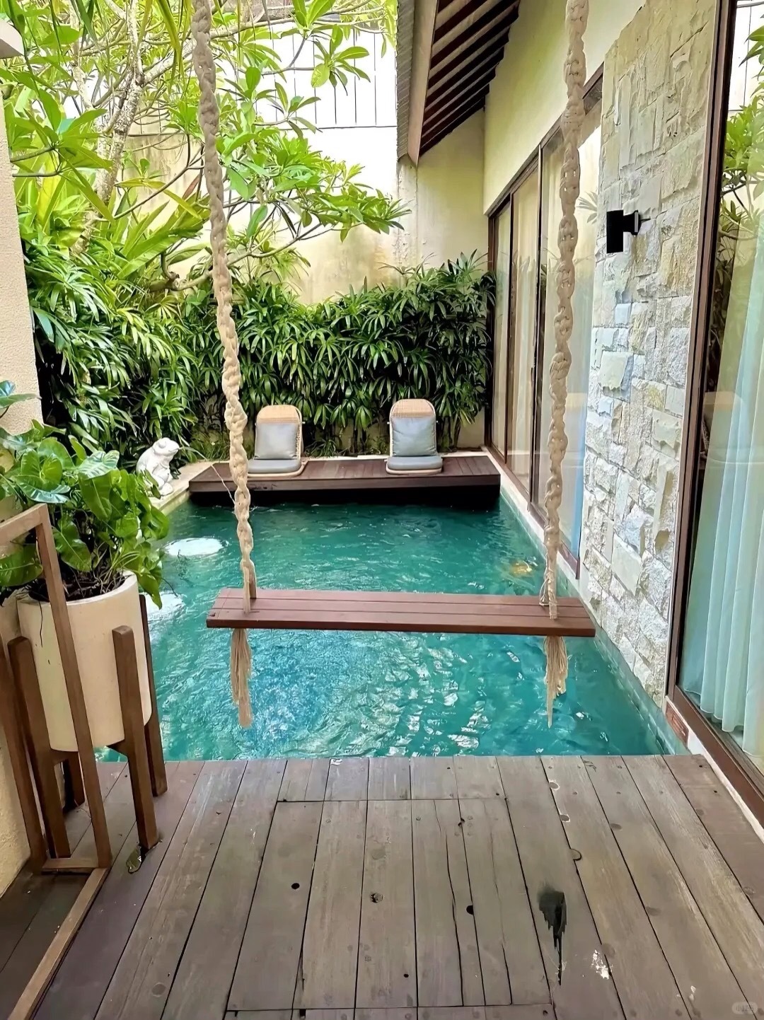 Bali-Ayana Hotel Bali, ?‍❤‍?‍?experience the Instagram-famous H2O pool and floating breakfast