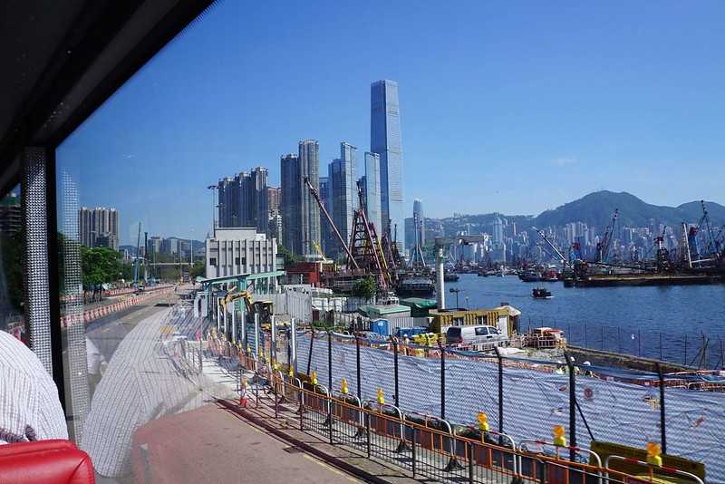 Hong kong-Hong Kong Crystal Bus. ?Enjoy beautiful scenery and delicious food on a family bus trip