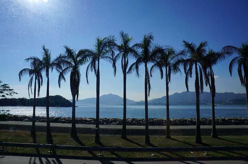 Hong kong-Hong Kong Crystal Bus. ?Enjoy beautiful scenery and delicious food on a family bus trip