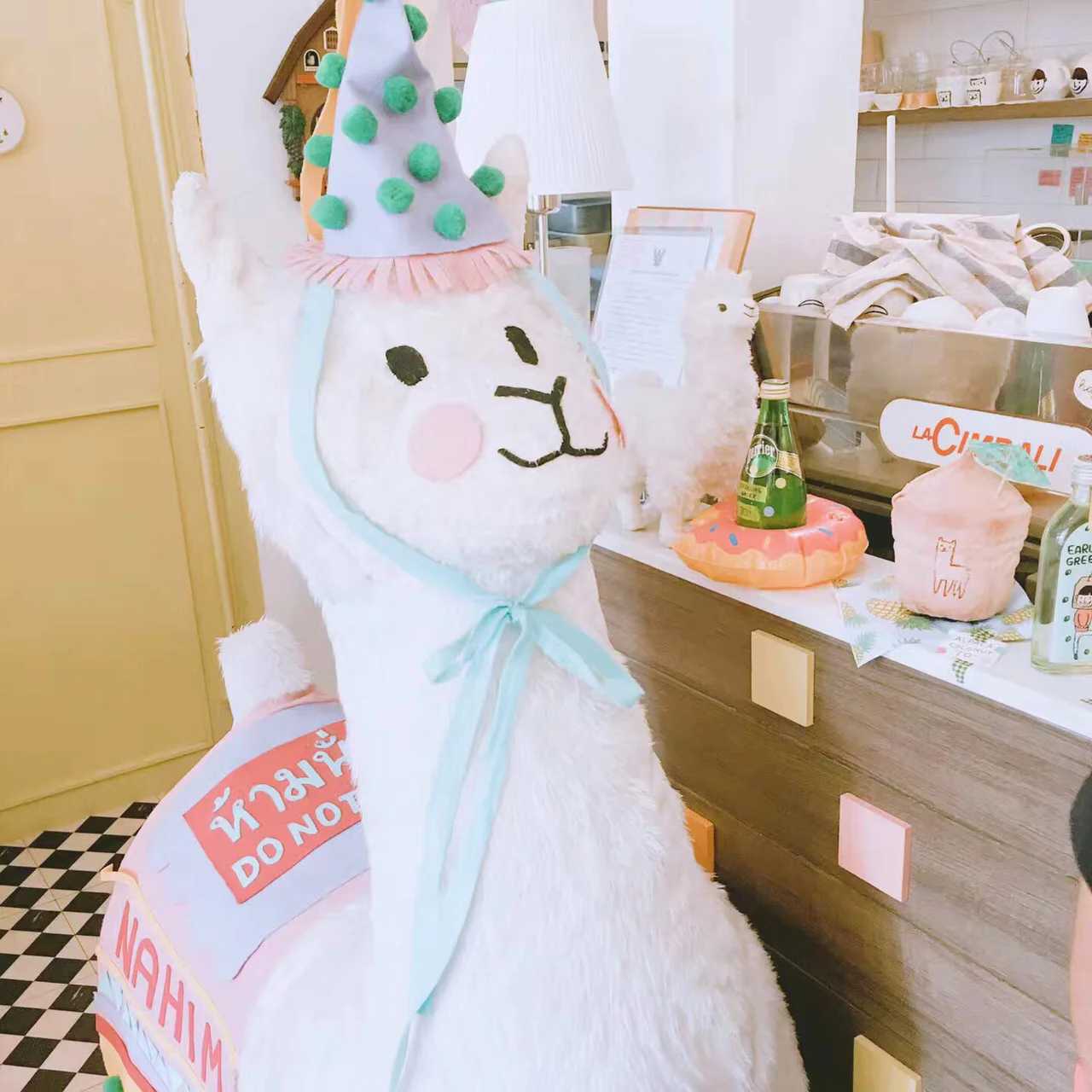 Bangkok-Nahim Cafe × handcraft,? the cutest coffee shop in Bangkok, is a favorite of girls
