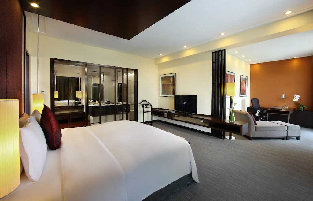 Manila/Luzon-5 best transgender hotels in Manila?  where you can date beautiful transgender girls