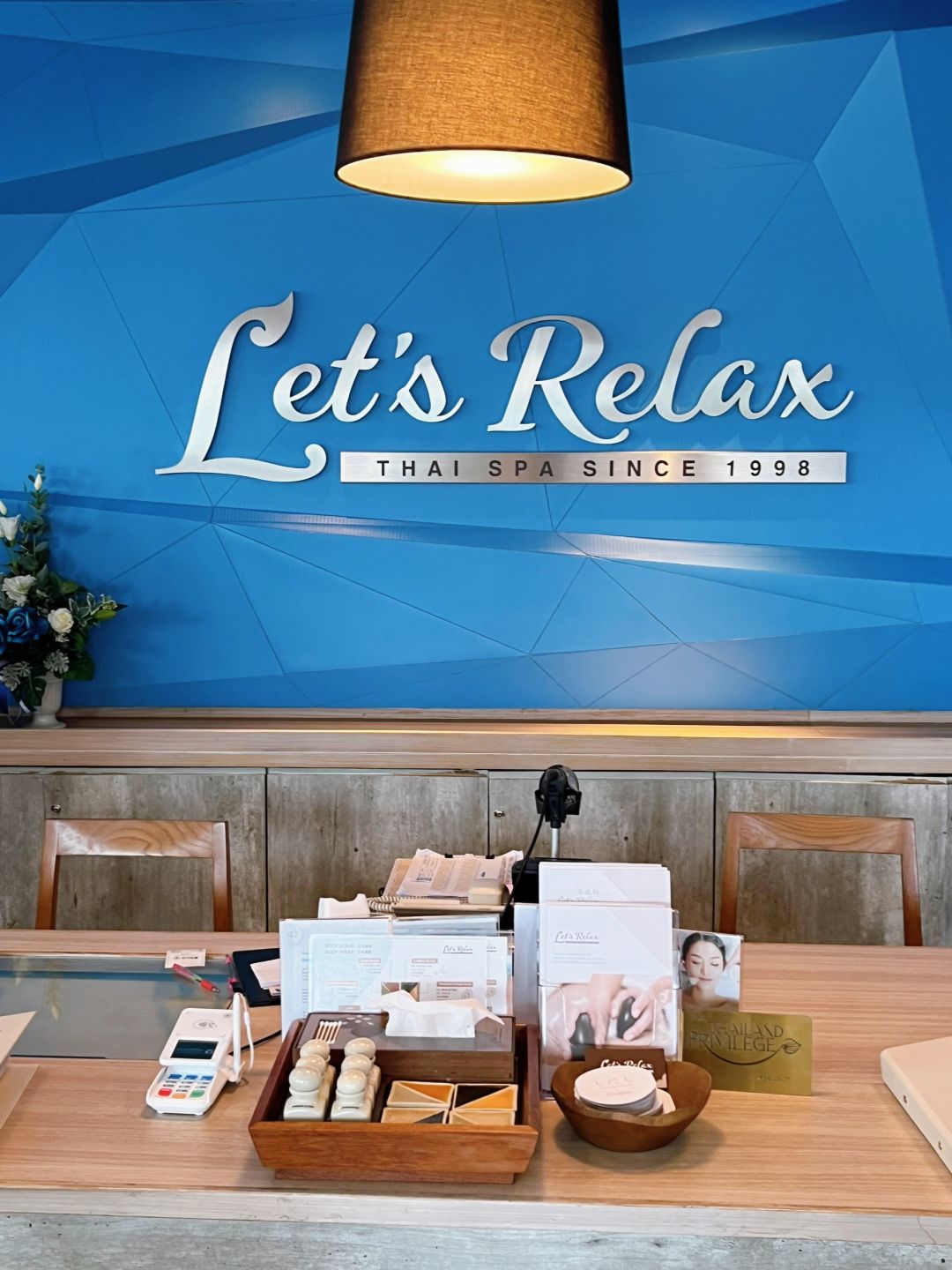 Krabi-Krabi Let’s Relax. 2550 baht for a 160-minute foot, body stretching and essential oil massage