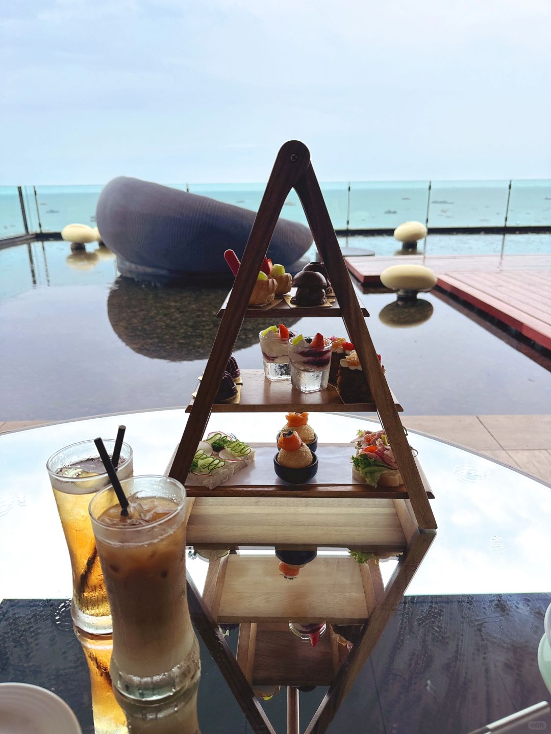 Pattaya-Hilton Pattaya, near Terminal 21 shopping mall,?local night market and 69 show