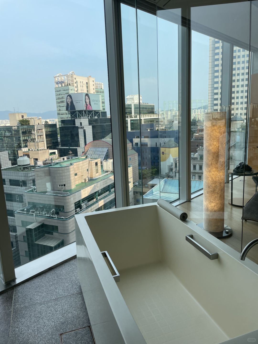 Seoul-Park Hyatt Seoul is next to COEX and Hyundai Mall, ?making it convenient for shopping for luxury goods