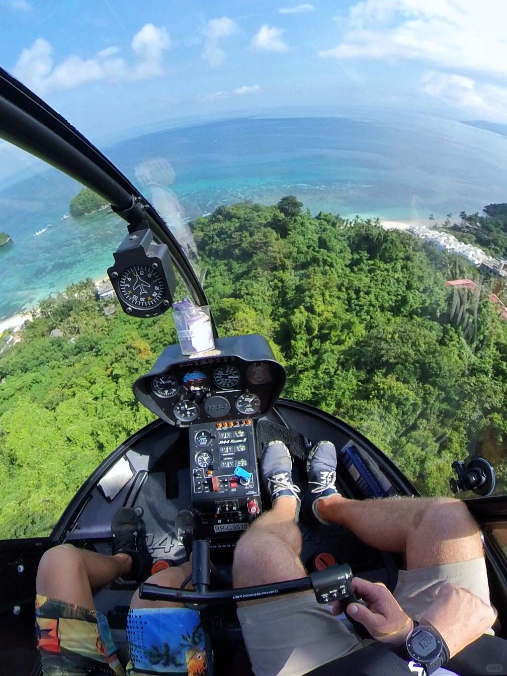 Boracay-Boracay helicopter tour around the island, ?review the white sand beach and blue water