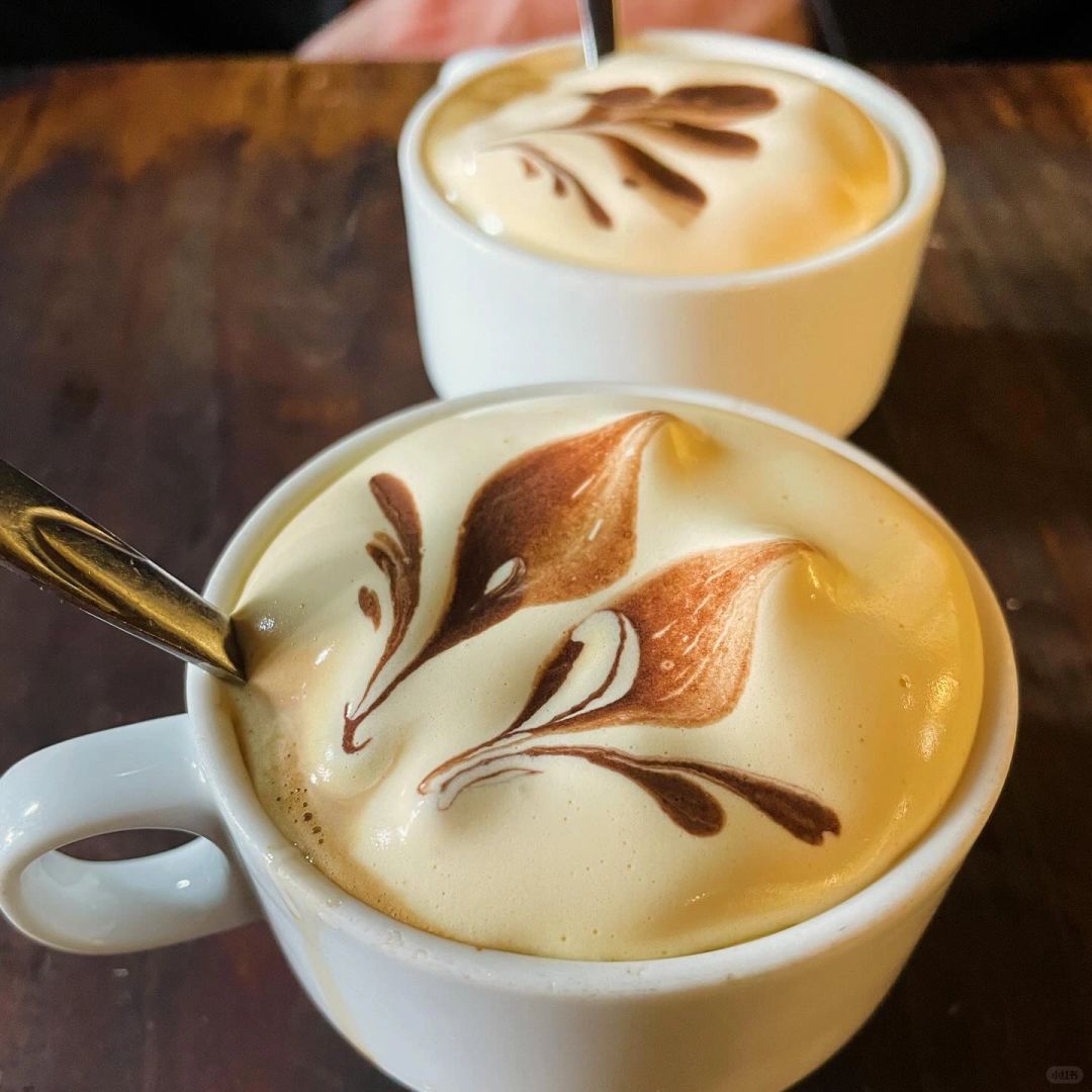 Hanoi-Cafe Dinh Egg, ?best egg coffee recommended by Hanoi locals, with rich foam and mellow coffee