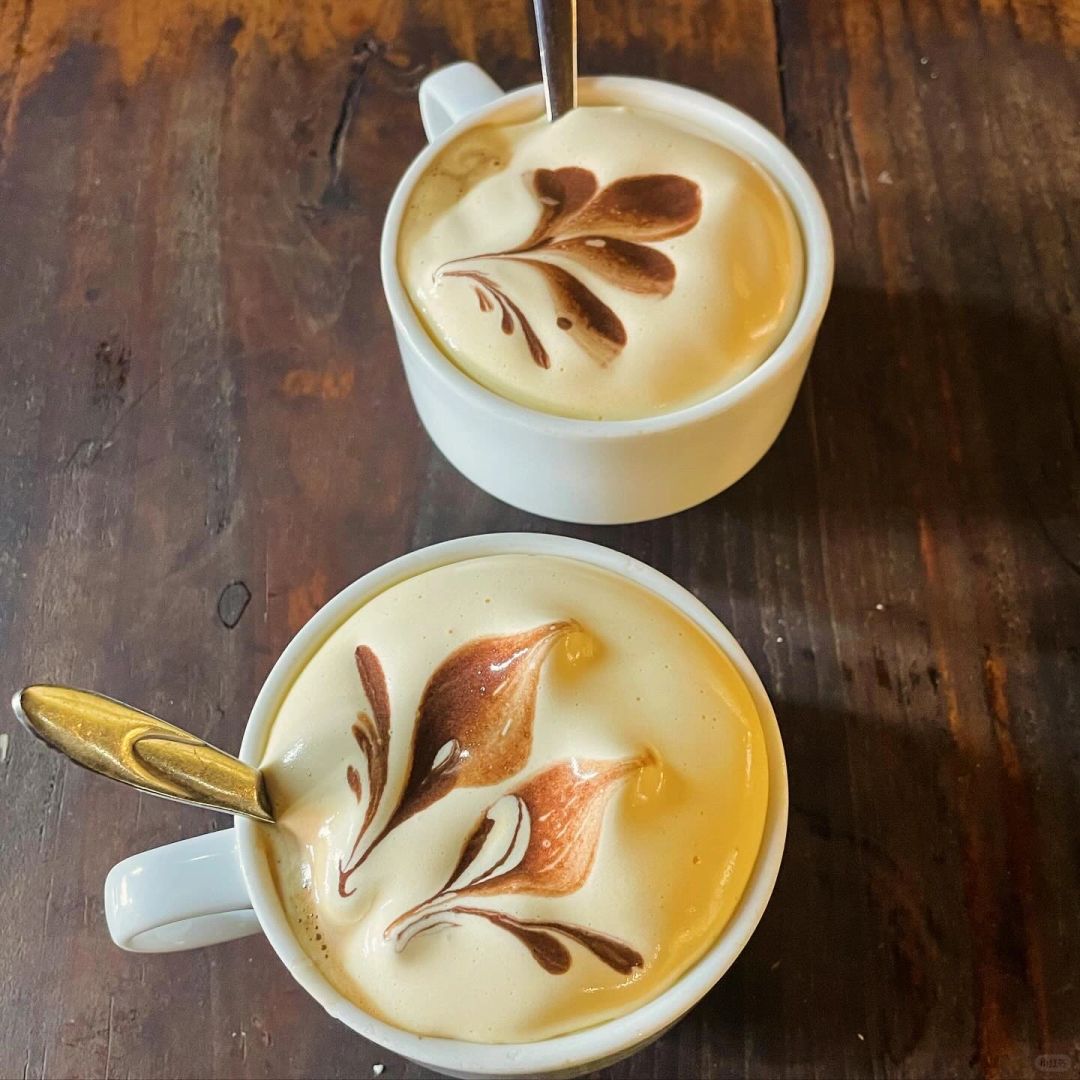 Hanoi-Cafe Dinh Egg, ?best egg coffee recommended by Hanoi locals, with rich foam and mellow coffee