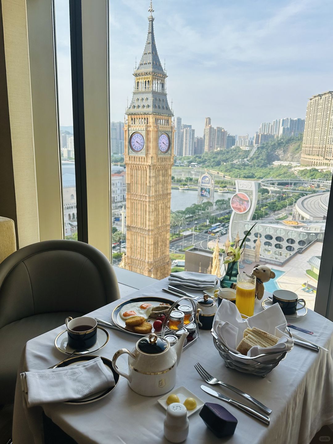 Macao-Stayed in a room with a view of the tower at Conrad Macau.? Free birthday cake