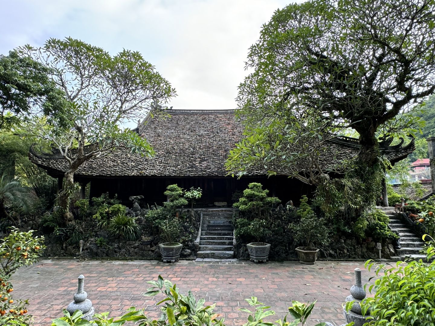 Hanoi-Thien Phuoc Temple in Hanoi, 300 years old, ?suitable for lovers of ancient architecture