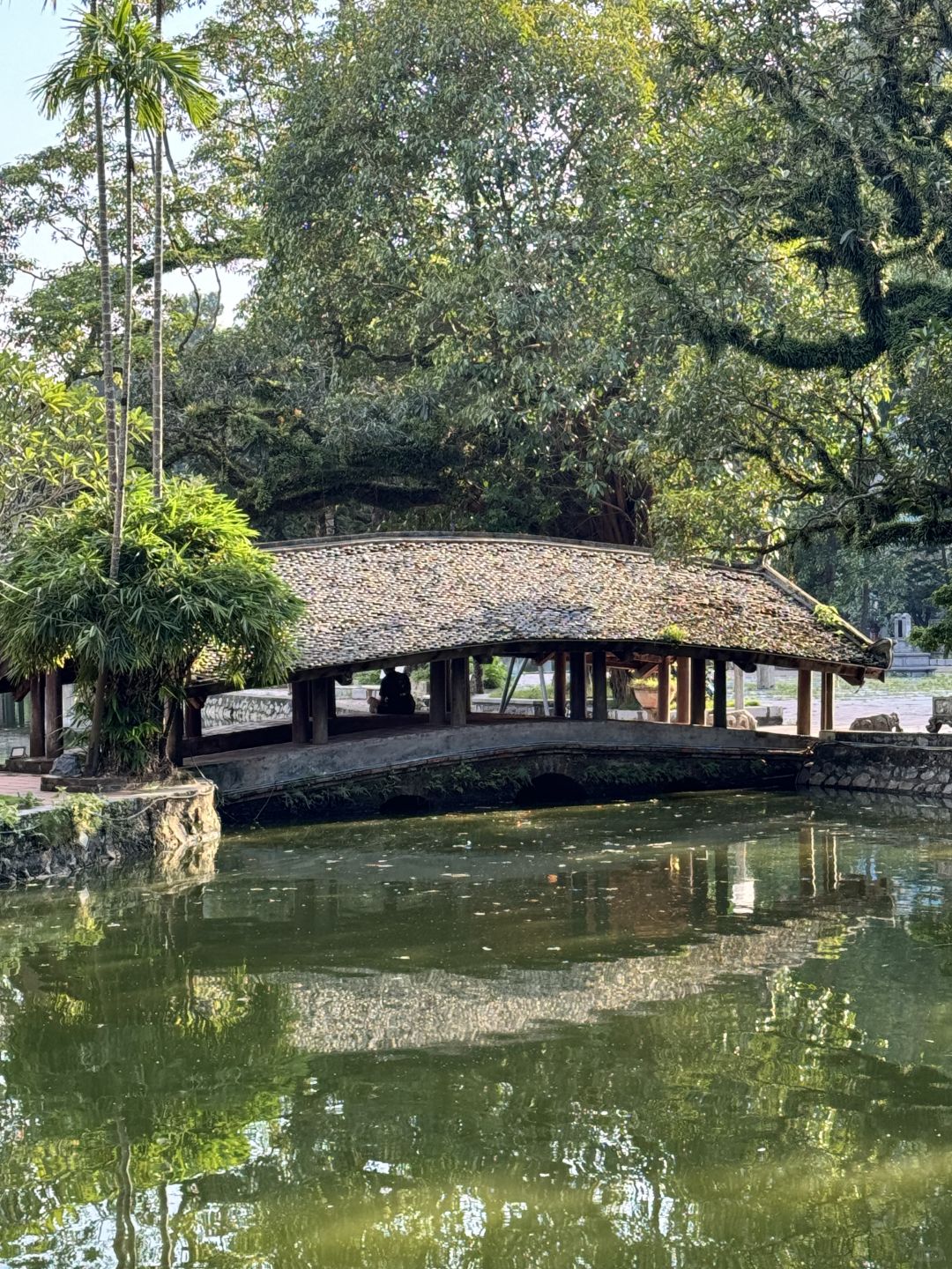 Hanoi-Thien Phuoc Temple in Hanoi, 300 years old, ?suitable for lovers of ancient architecture