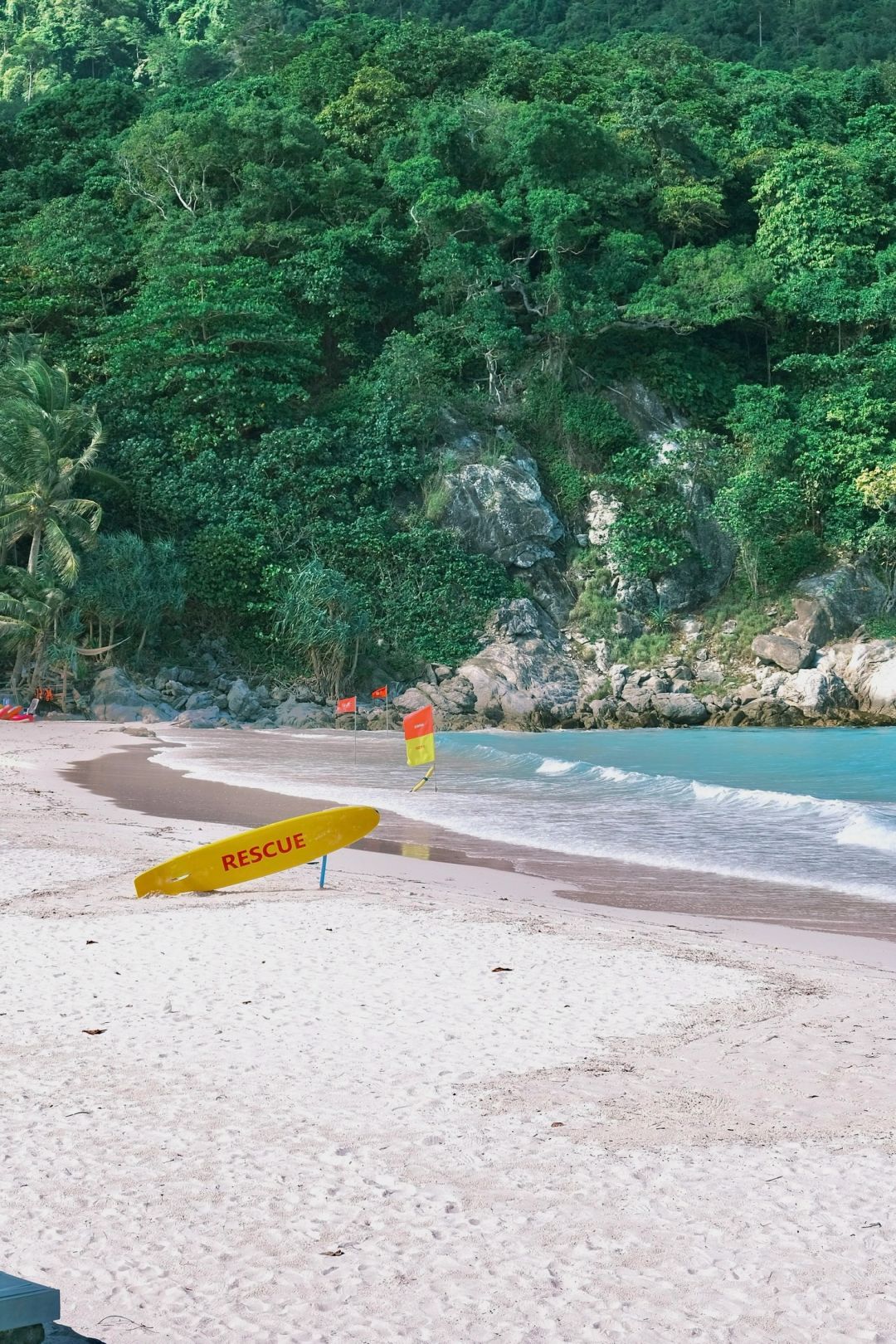 Phuket-The Racha Hotel on Emperor Island, ?great choice for snorkeling and diving enthusiasts