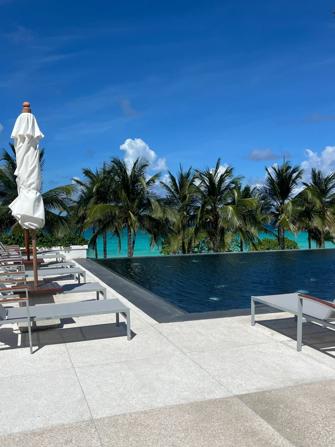 Phuket-The Racha Hotel on Emperor Island, ?great choice for snorkeling and diving enthusiasts
