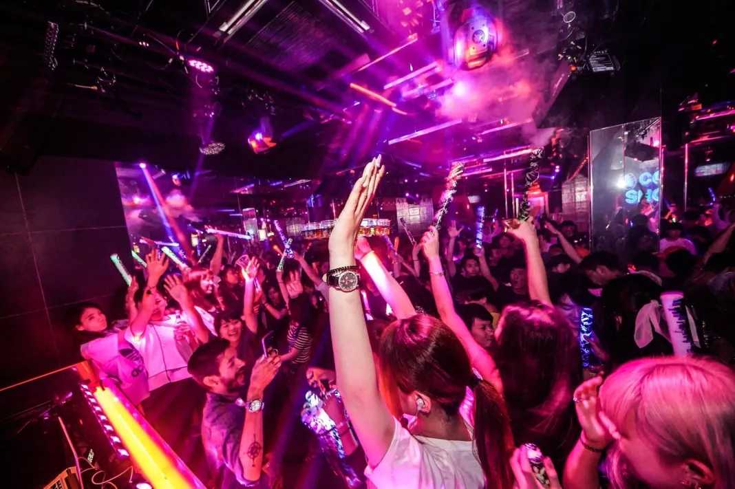 Osaka-18 best nightlife attractions in Osaka, Japan for travel in 2024. ?Nightclubs, bars, night scene reviews