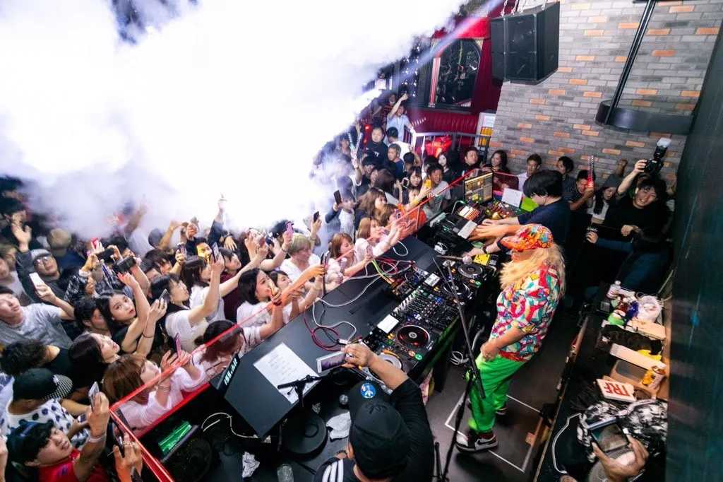 Osaka-18 best nightlife attractions in Osaka, Japan for travel in 2024. ?Nightclubs, bars, night scene reviews