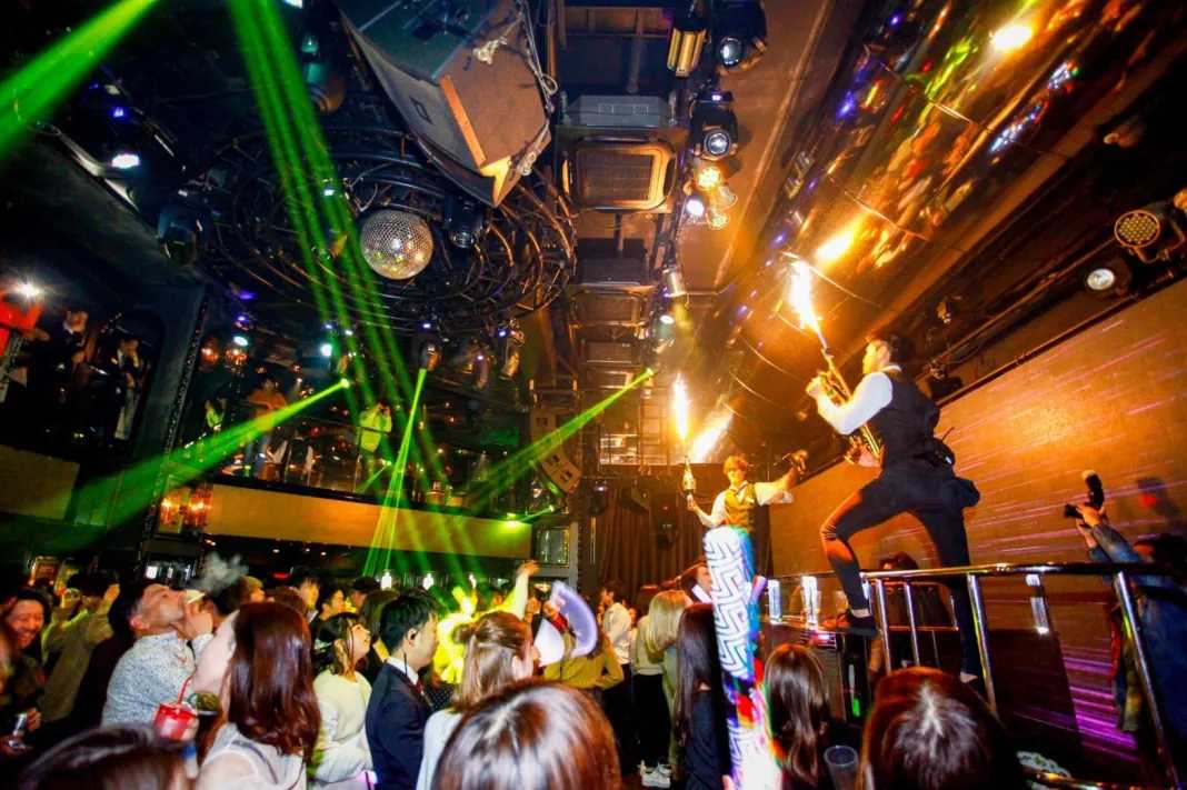 Osaka-18 best nightlife attractions in Osaka, Japan for travel in 2024. ?Nightclubs, bars, night scene reviews