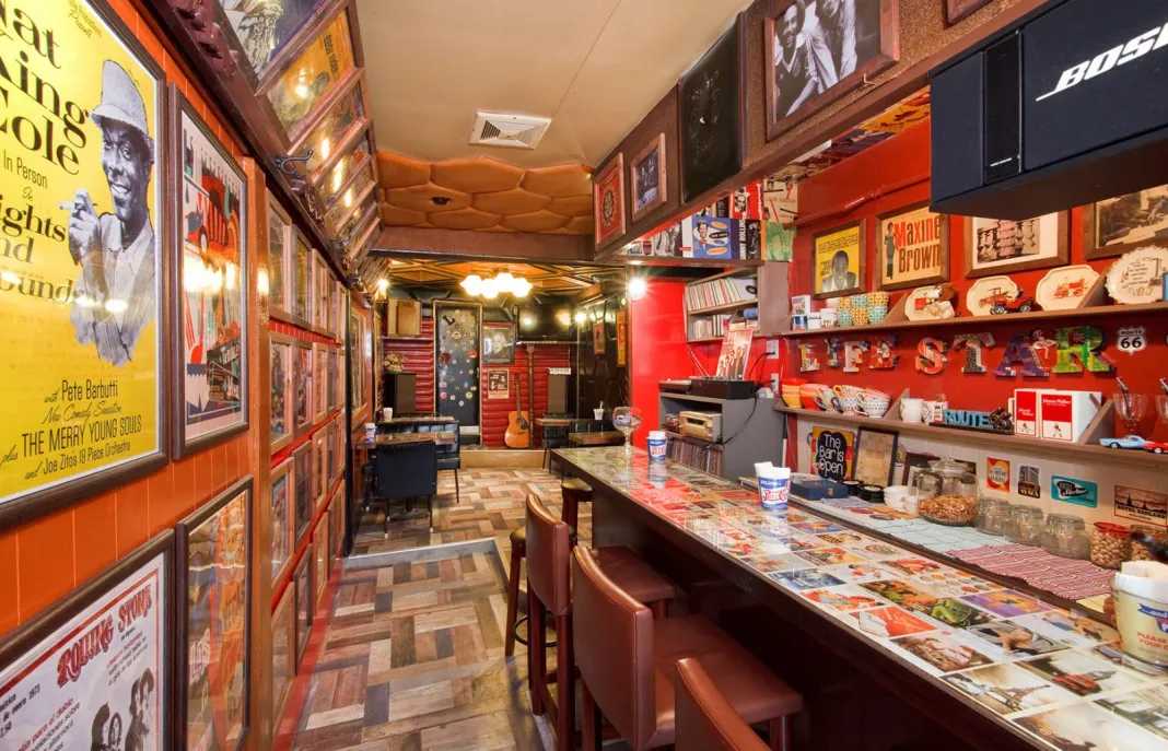 Osaka-18 best nightlife attractions in Osaka, Japan for travel in 2024. ?Nightclubs, bars, night scene reviews