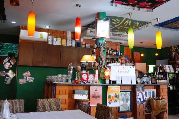 Krabi-Krabi · Gecko cabane Restaurant, ?recommended mango smoothie and pineapple rice