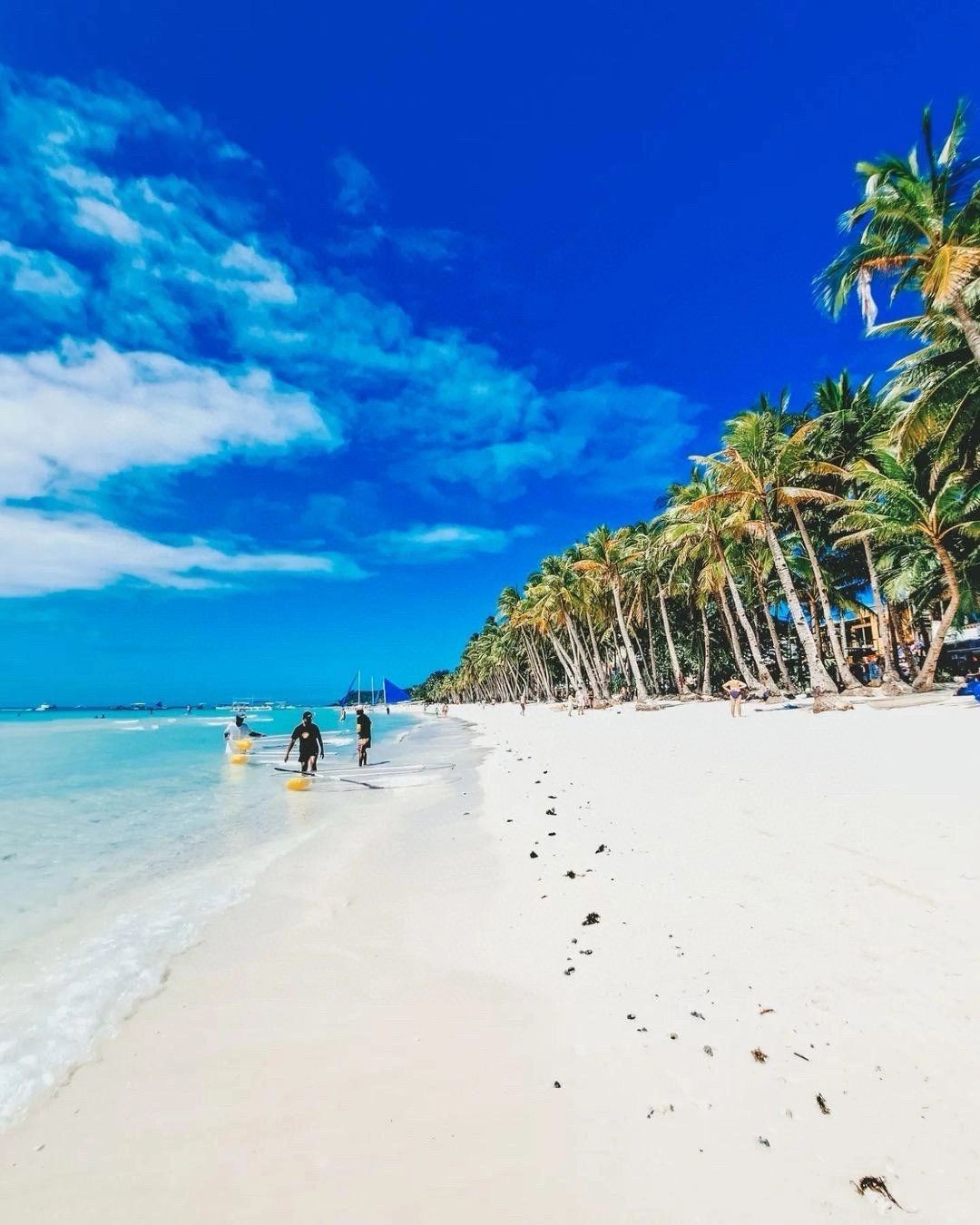 Boracay-The most beautiful white beach in Boracay, ?Asia, visit Our Lady's Rock and Friday Beach