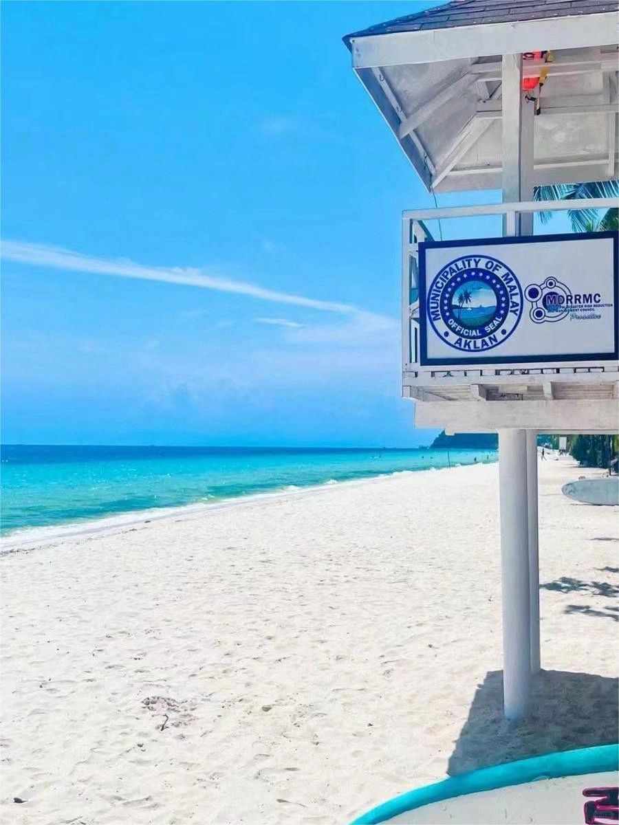 Boracay-The most beautiful white beach in Boracay, ?Asia, visit Our Lady's Rock and Friday Beach
