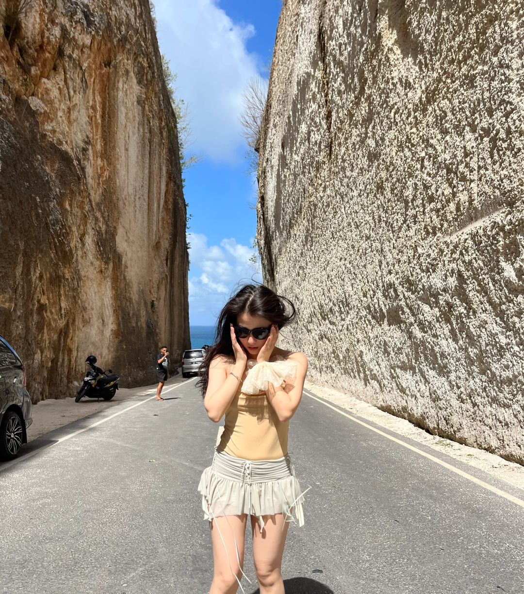 Bali-The last day in Bali, ?guide to hiking on the cliff road. Rent a motorbike and ride around