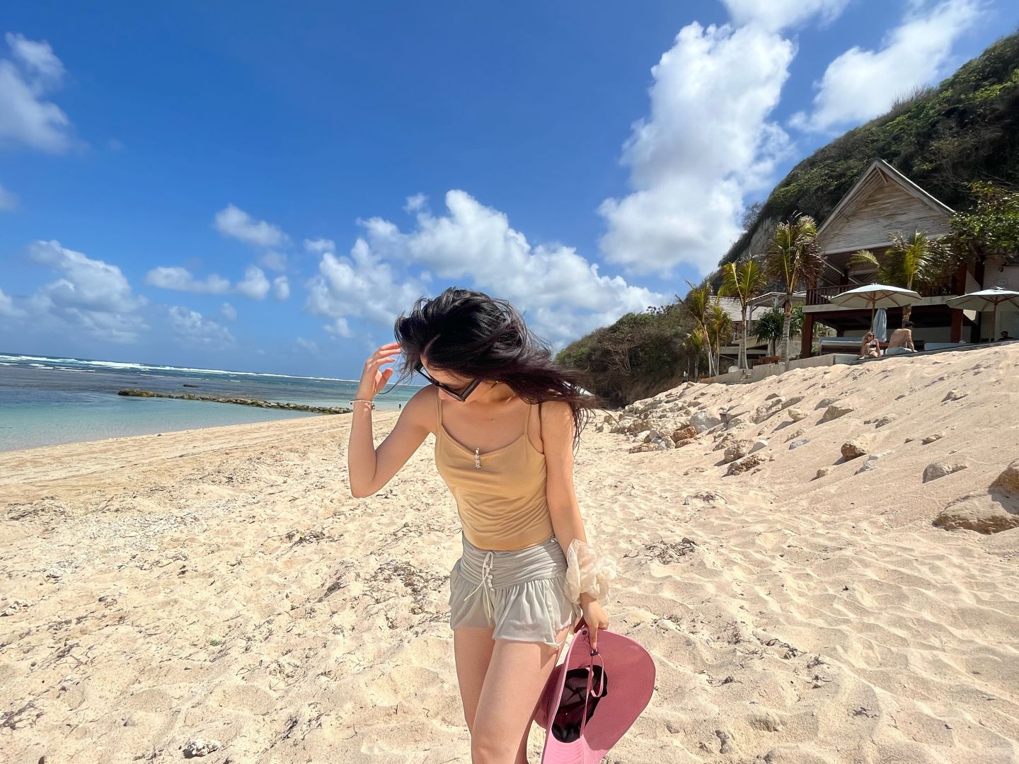 Bali-The last day in Bali, ?guide to hiking on the cliff road. Rent a motorbike and ride around