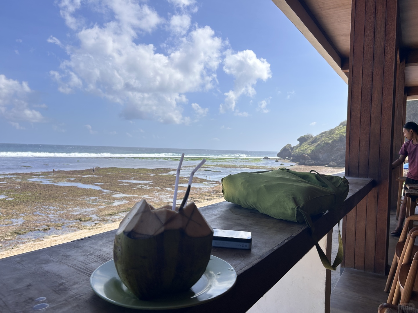 Bali-The last day in Bali, ?guide to hiking on the cliff road. Rent a motorbike and ride around