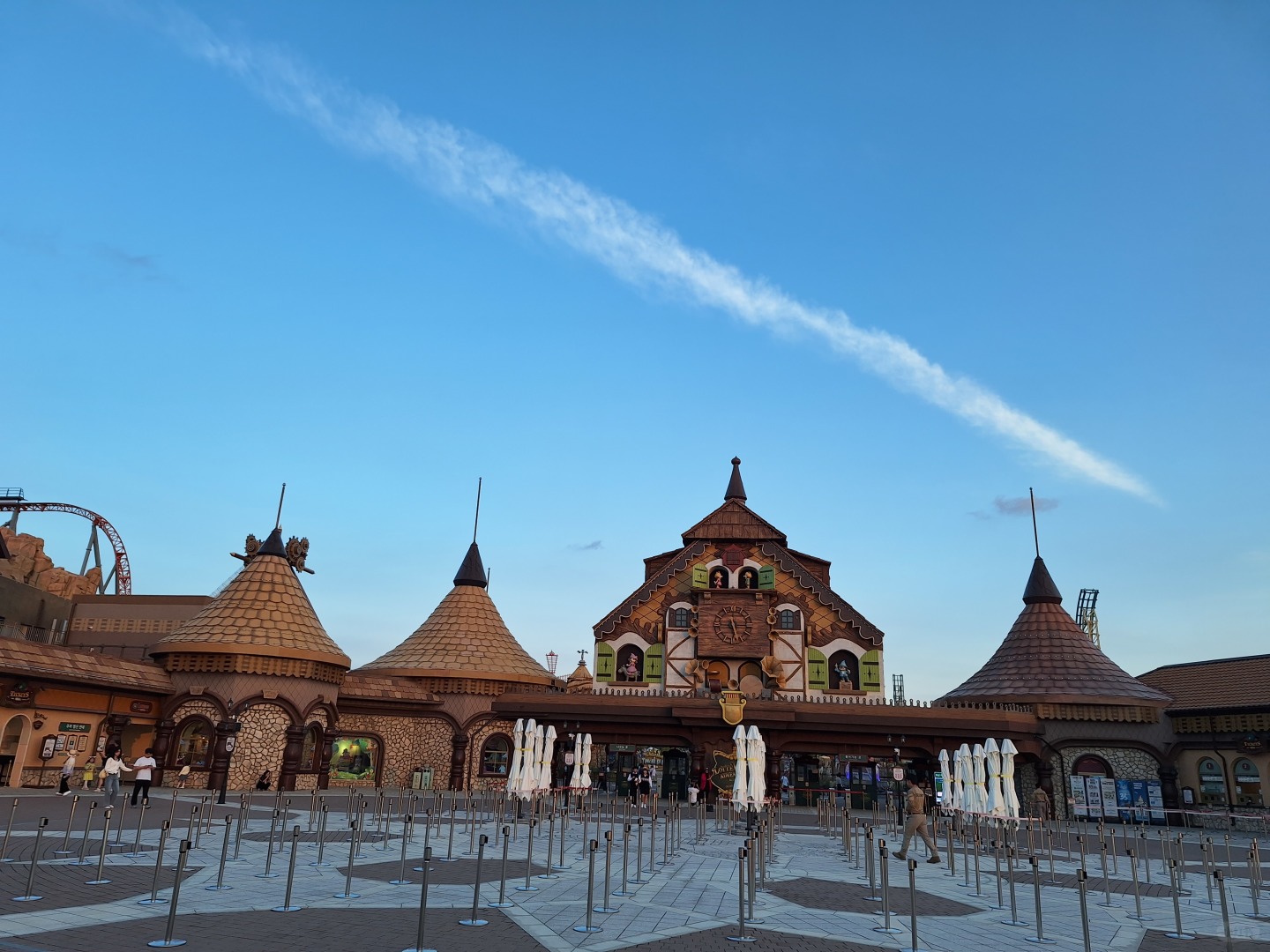 Busan/Jeju-Busan Lotte World Main Amusement Park, ?featuring carousel and roller coaster rides