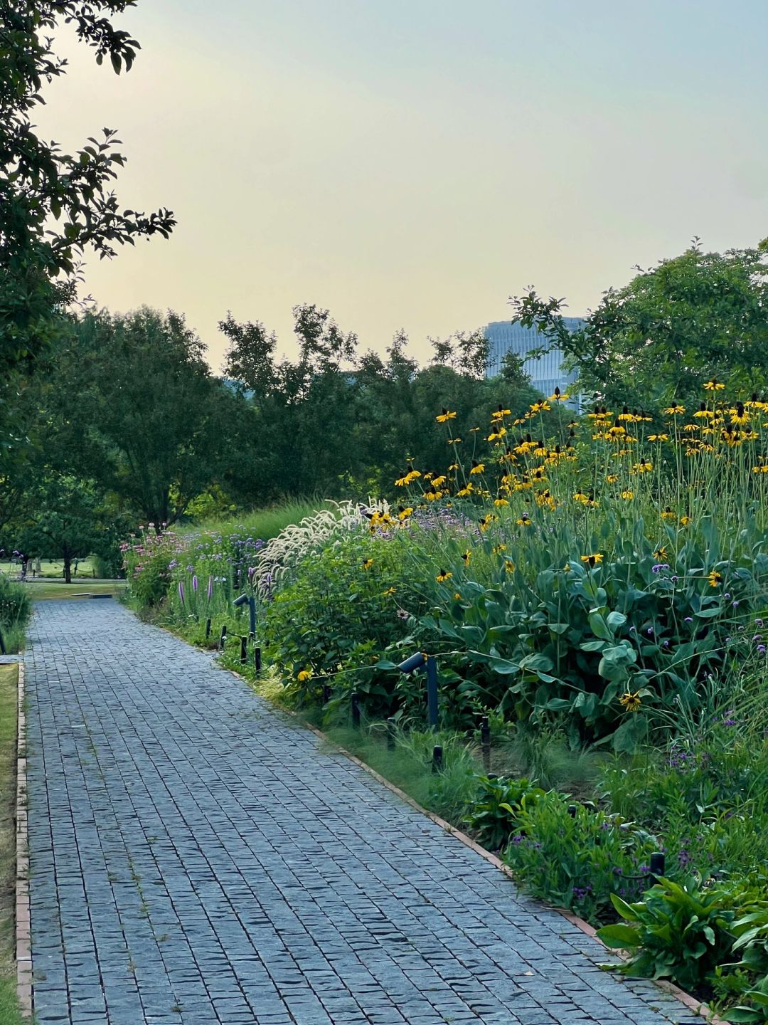 Shanghai/Hangzhou-Shanghai World Expo Cultural Park: The Perfect Integration of Urban Oasis and Modern Miracle